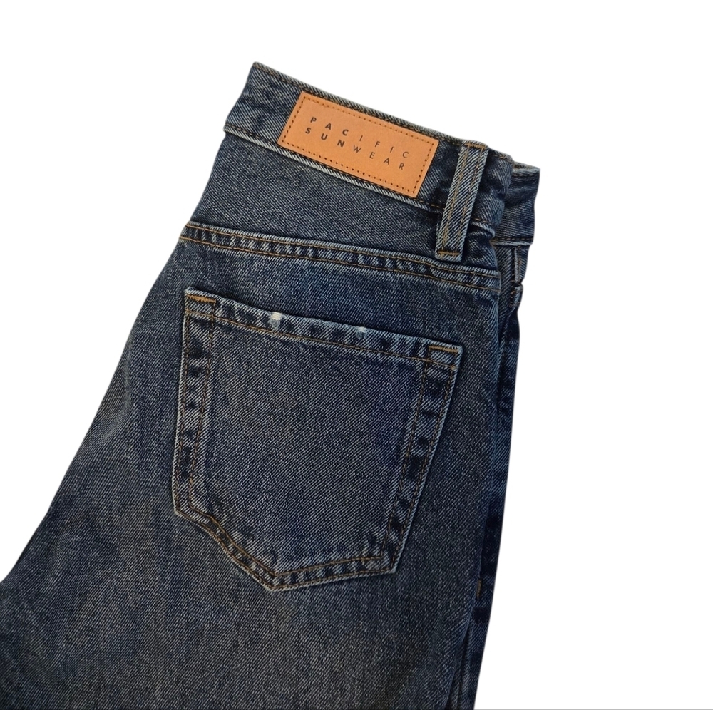 PacSun - Picture 2 of 10